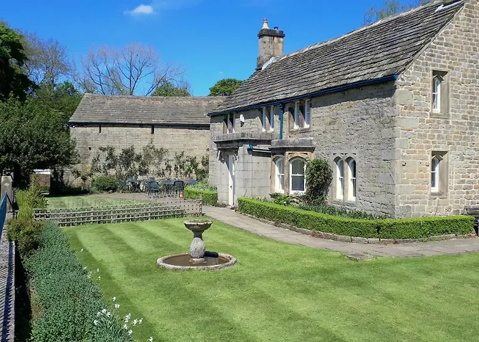 Heathy Lea Bed And Breakfast