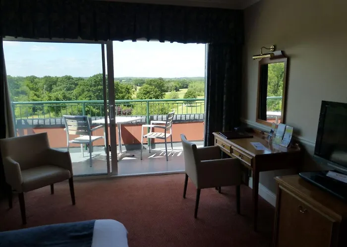 London Beach Country Hotel & Golf Club