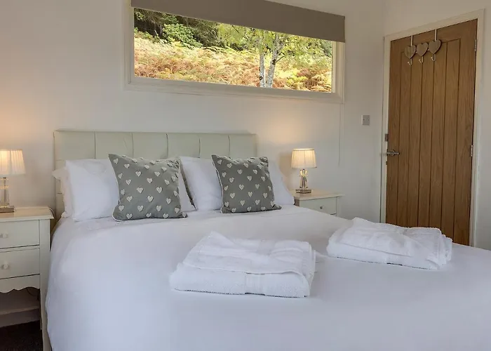 Loch Broom Cabins Seaviews& Petfriendly Leckmelm, United Kingdom