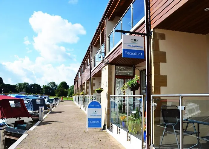 Tewitfield Marina