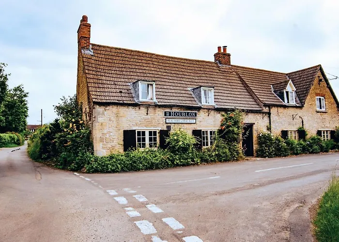 The Houblon Arms