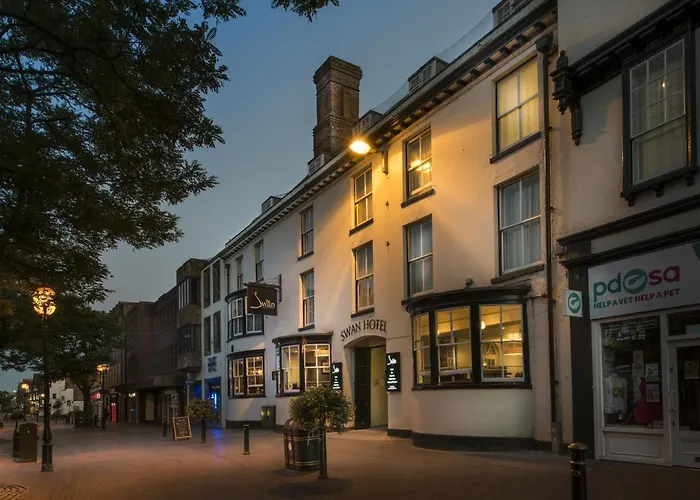 Swan , , shire - The Coaching Inn Group