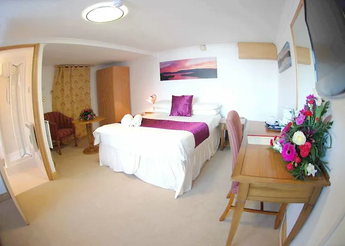 Chy-An-Albany Hotel
