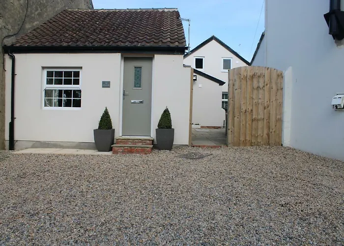 White House Cottages