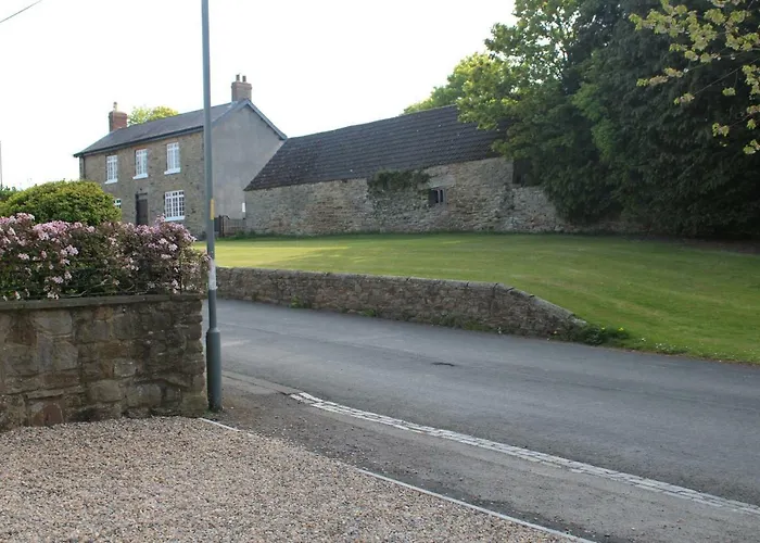 White House Cottages