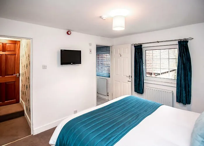 Trivelles Waterhall Country Gatwick Hotel & Airport Parking Crawley , United Kingdom