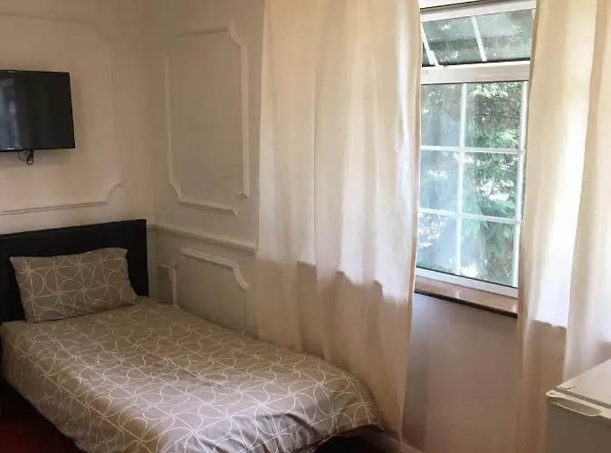 'Super Cheap Rooms' - Run Away From Expensive Hotels!