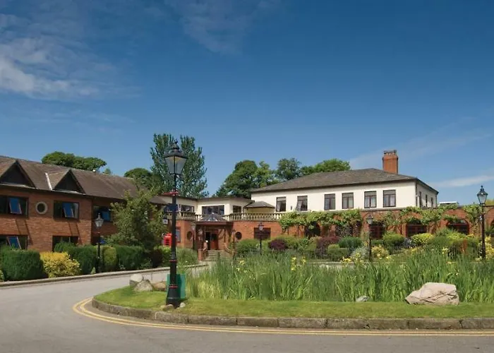 Bredbury Hall