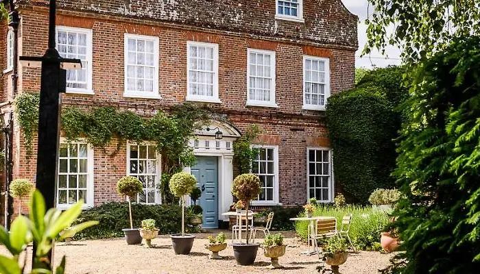 Mangreen Country House