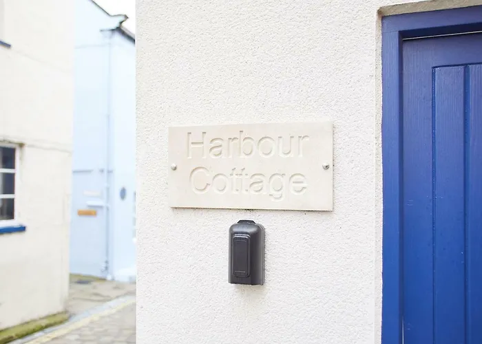 Host & Stay - Harbour Cottage