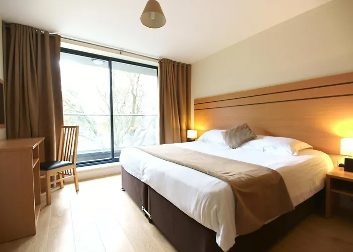 Lodge Drive Serviced Apartments