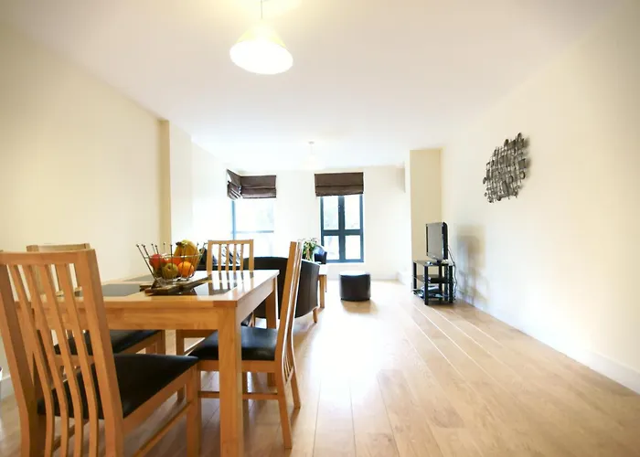 Lodge Drive Serviced Apartments