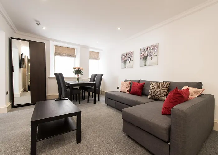 Royal Princes Suites