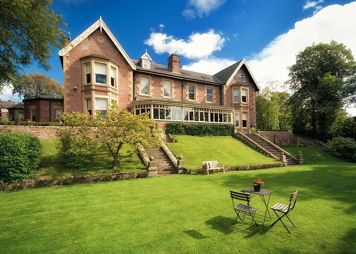 Eslington Manor