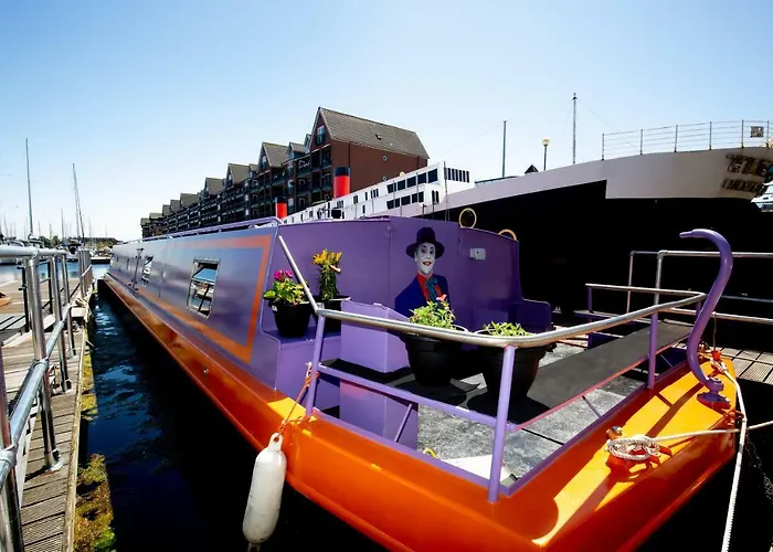 Joker Boat