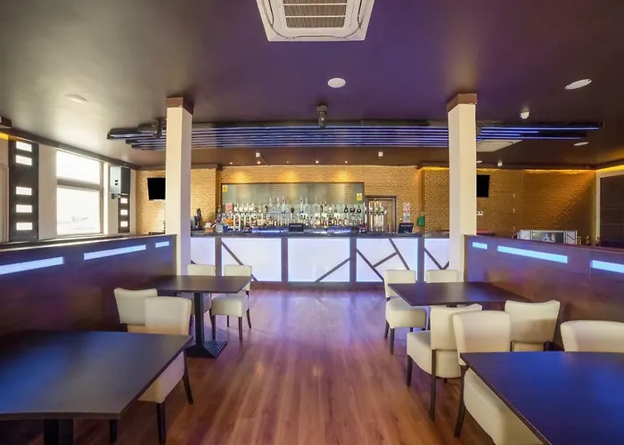 Oyo Osterley Park Hotel Isleworth, United Kingdom