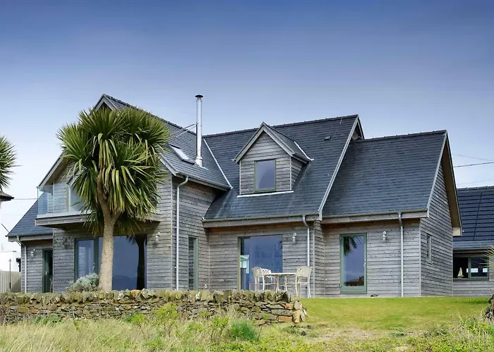 Airds Bay Luxury Beach House