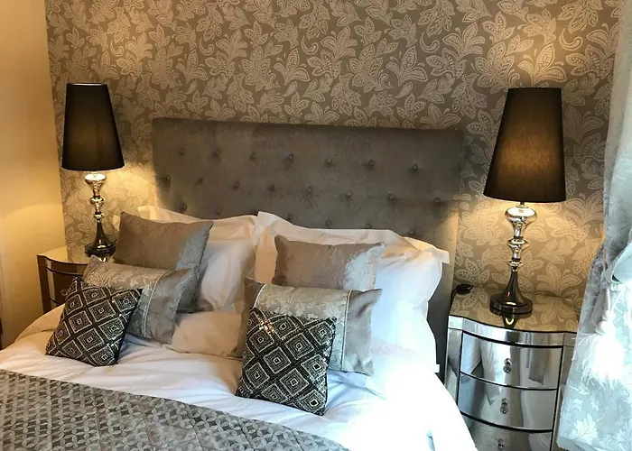 Millwalk Apartment