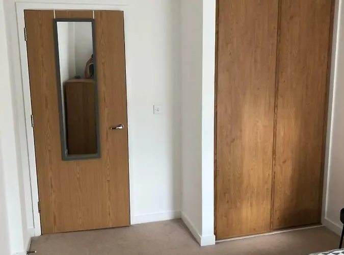 Quayside Apartment In Cardiff Bay, United Kingdom