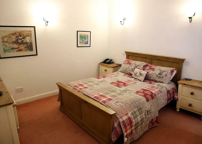 The White Hart Hotel Sherington, United Kingdom