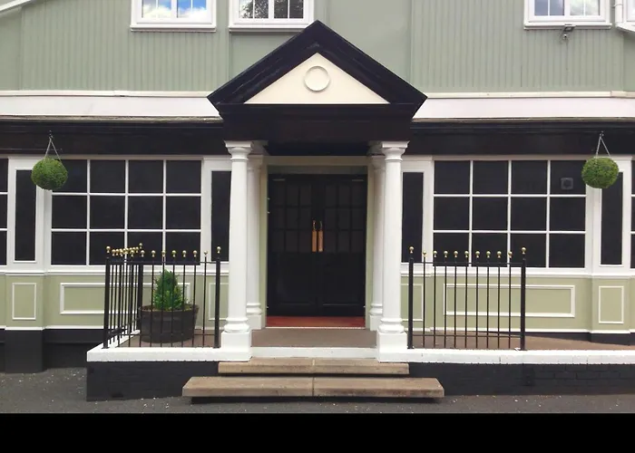 Lord Hill Hotel & Restaurant