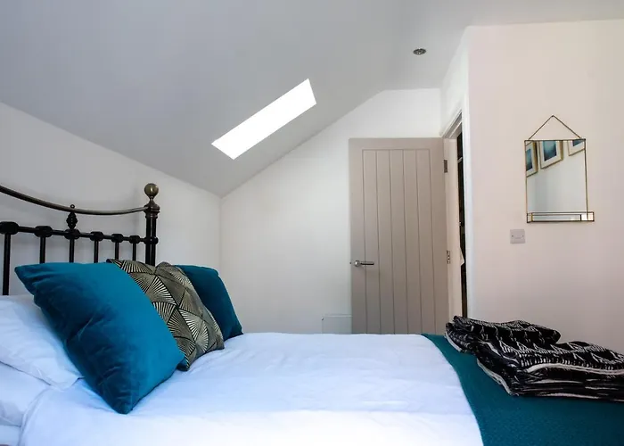 Arch View - 10 Mins From Whitby Beach