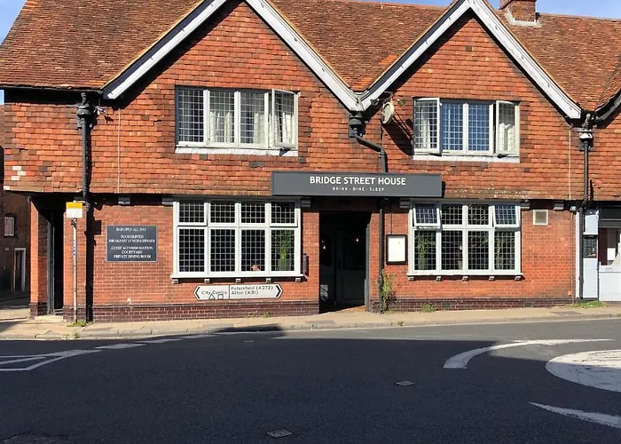 Bridge Street House