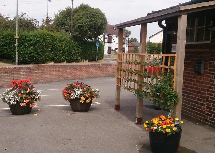 Upton Arms Hotel
