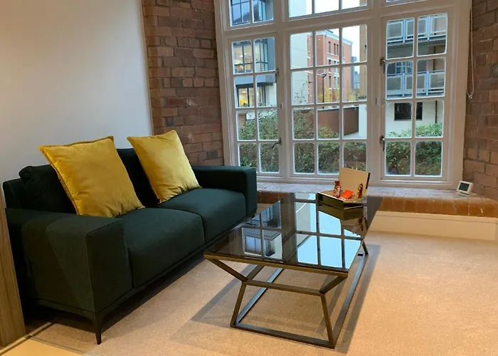 Riverside Studio Apartments Close To City Centre