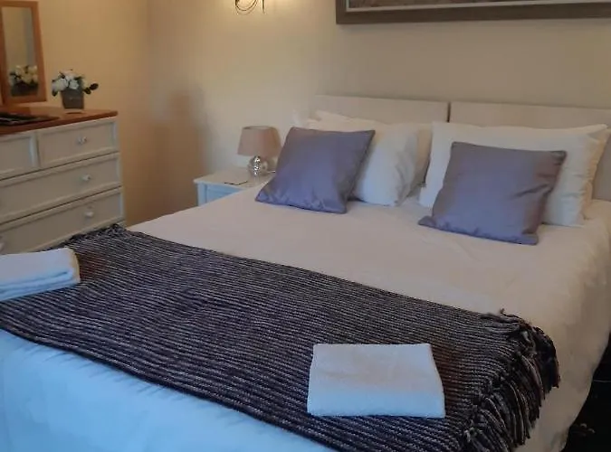 Crown And Anchor Ramsbury Hotel Marlborough, United Kingdom