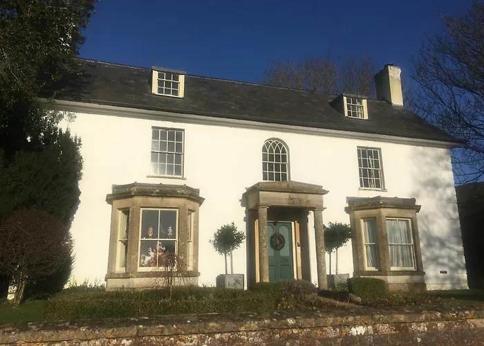 Avebury Lodge