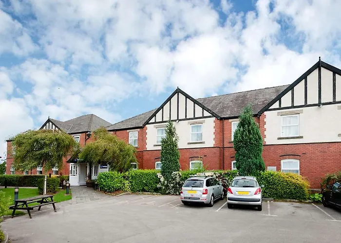 Travelodge Warrington Lowton