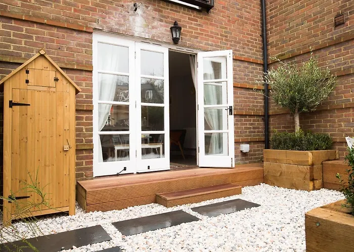Swan Cottage