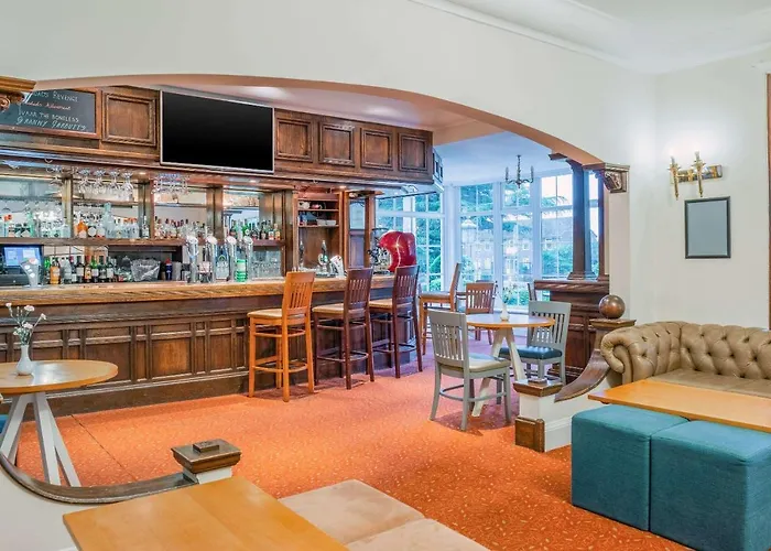 Clarion Collection Buckerell Lodge