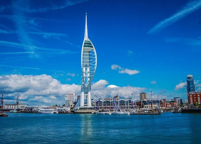Flat A - Spacious Ground Floor, 1 Bedroom Apartment In Central Southsea, Portsmouth