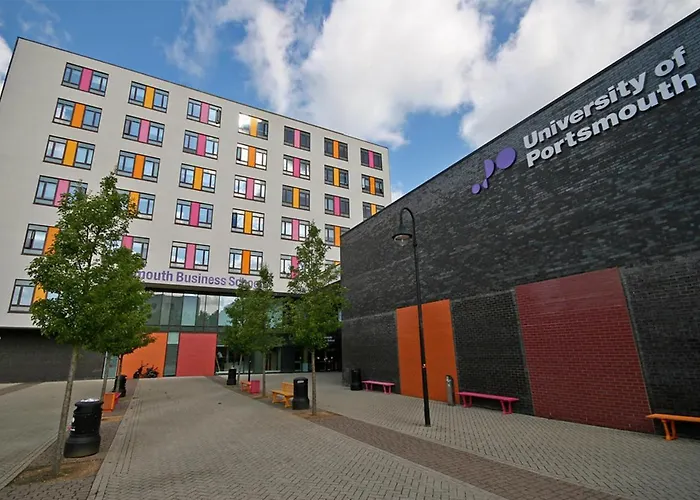 Flat A - Spacious Ground Floor, 1 Bedroom Apartment In Central Southsea, Portsmouth
