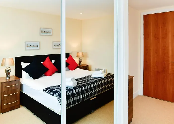 Meridian Quay Apartments, By Jsw Short Stay Swansea, United Kingdom