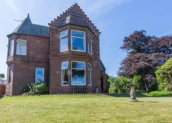 Carrick Lodge Guest House