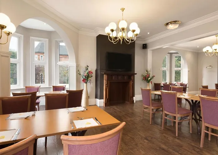 Aston Court Hotel