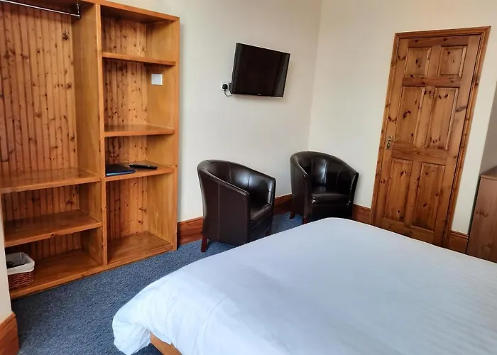 Oaktree Lodge